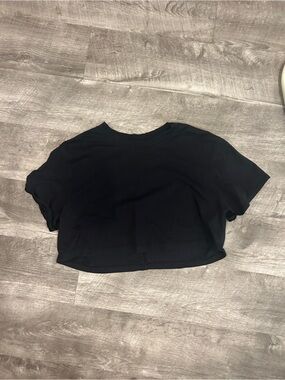 lululemon athletica Black Cropped Tee